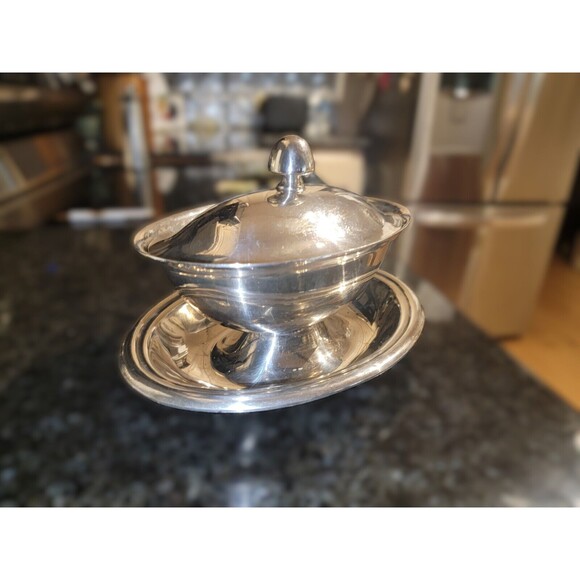 Sauce Gravy Boat Attached Underplate Lid, Reed & Barton Silverplate EPNS  VTG - Picture 1 of 16